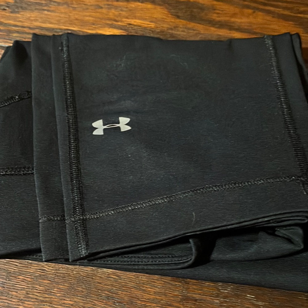 Under Armour women’s leggings.